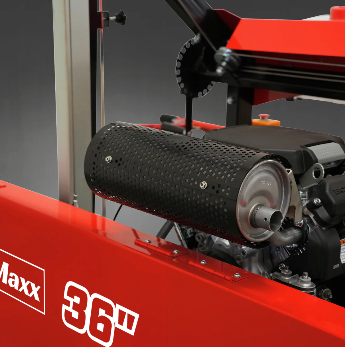 36" MAX Portable Sawmill, 25HP 688cc HONDA GX690 V-Twin Engine, 35" Board Width, 20' Track Length, (10 x Blades Included), SM-36HMAX